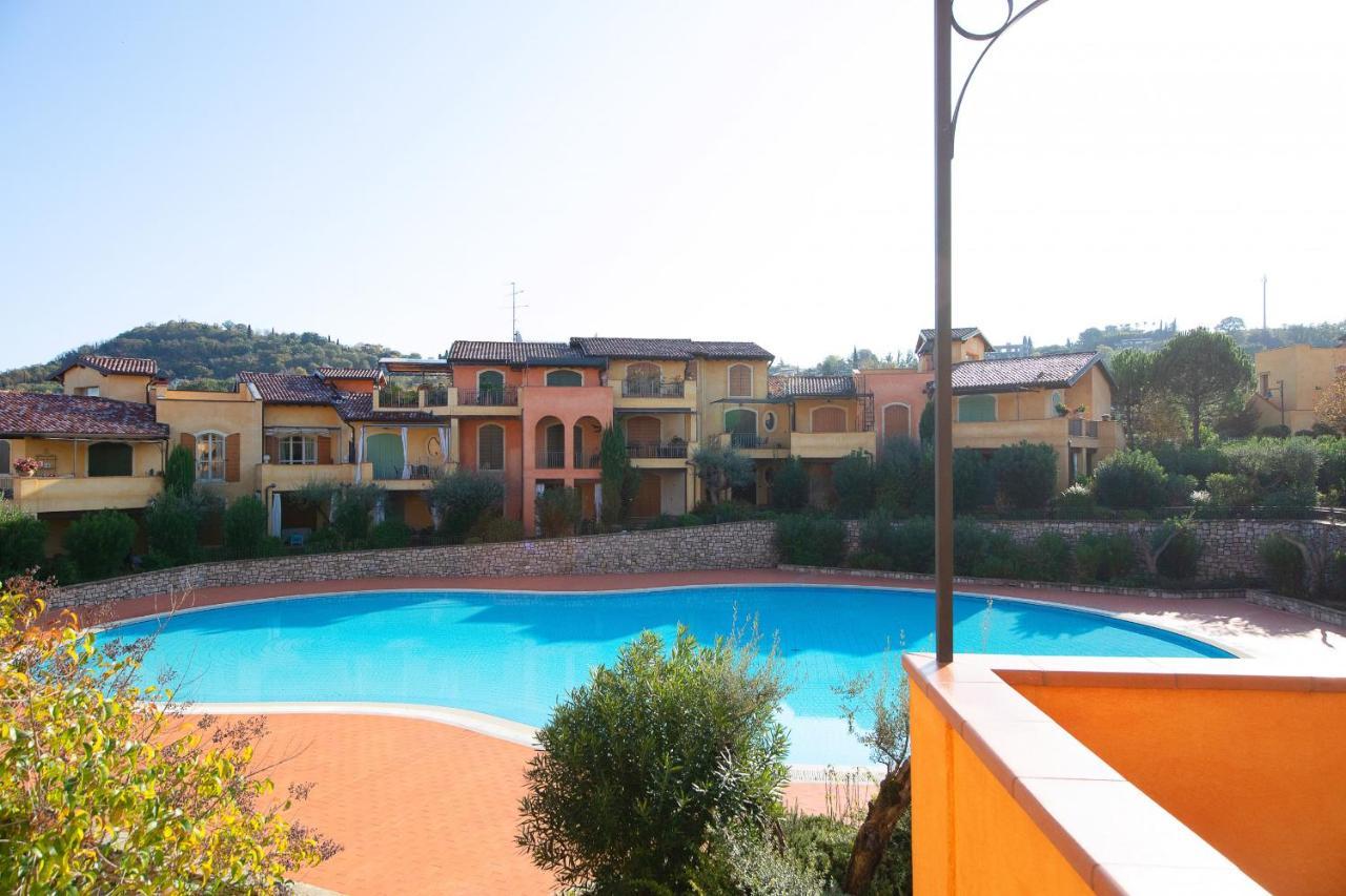 Borgo Del Torchio Apartments By Wonderful Italy Manerba del Garda Exterior foto