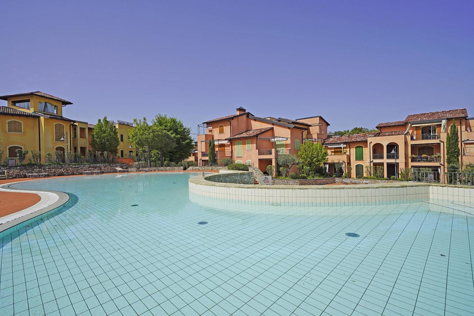 Borgo Del Torchio Apartments By Wonderful Italy Manerba del Garda Exterior foto