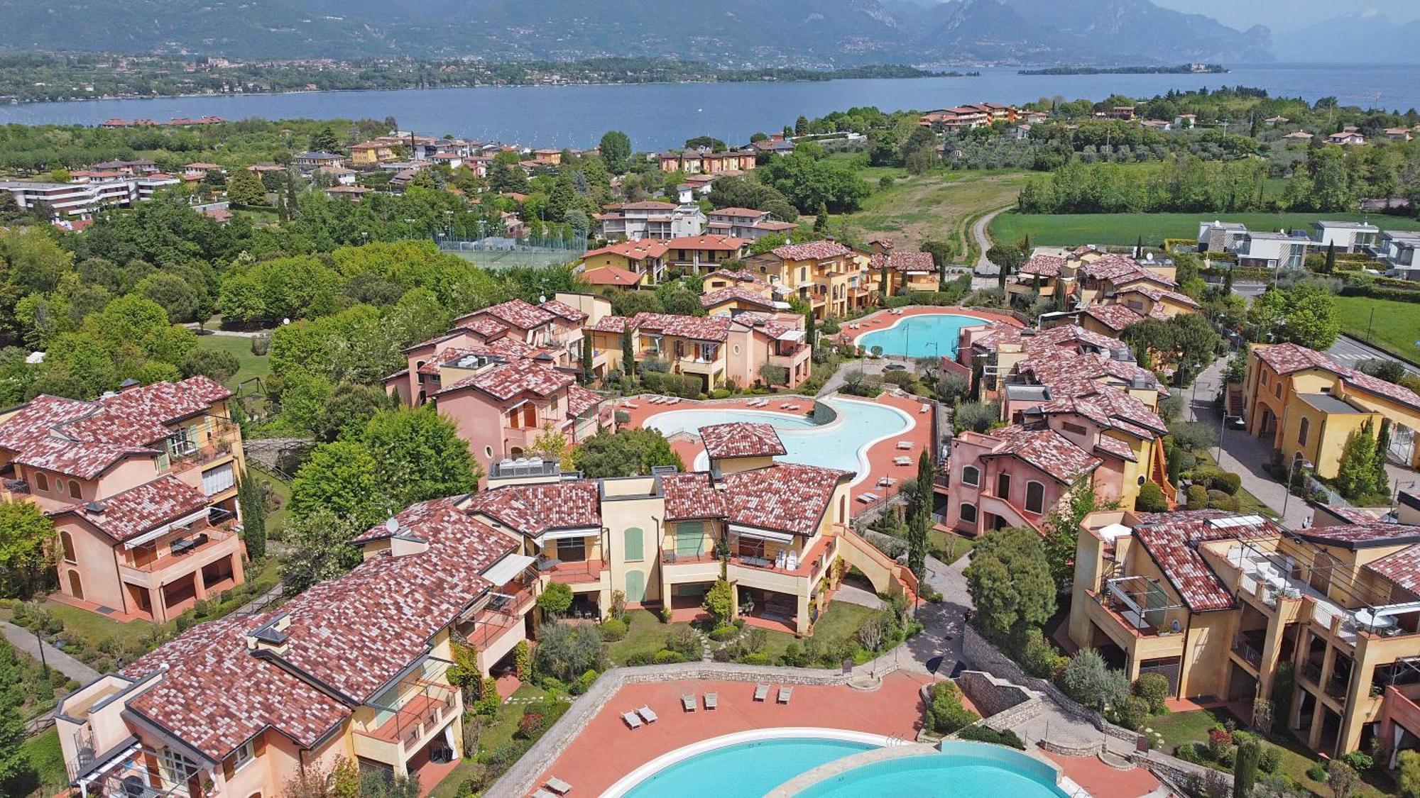 Borgo Del Torchio Apartments By Wonderful Italy Manerba del Garda Exterior foto